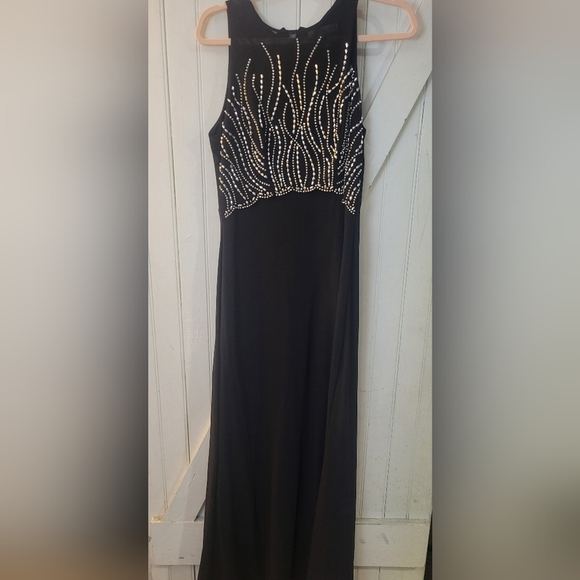 NWOT gown - Picture 3 of 4